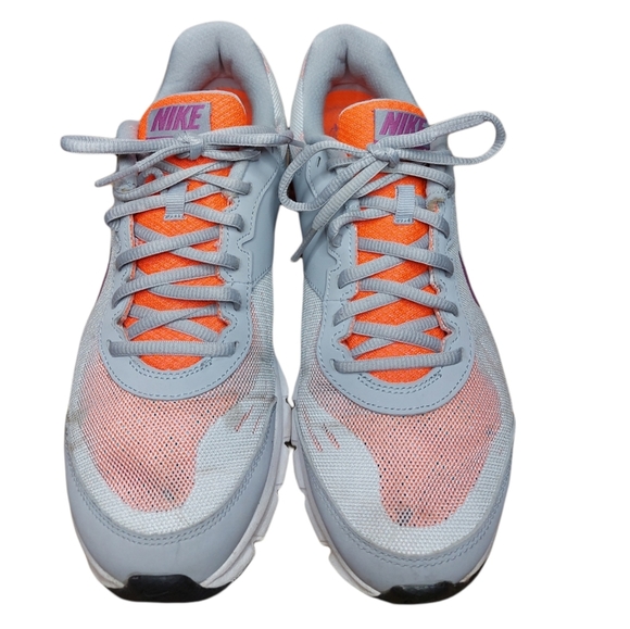 Nike Shoes - 9.5 Nike Fitsole gray and orange sneaker